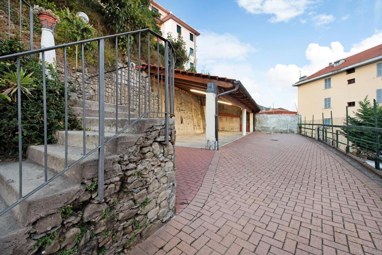 Trilocale In Villa Vista Mare Apt 3 Varraze Exterior foto